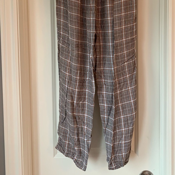 American Eagle Plaid Flowy Pants - Picture 4 of 12